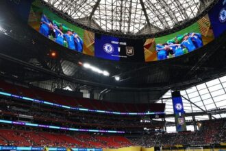 kursi kosong Chelsea vs LAFC